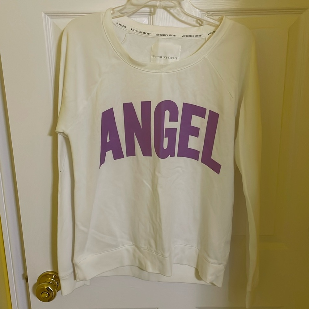 NWOT VINTAGE VICTORIA’S SECRET SUPERMODEL ANGEL CREWNECK
